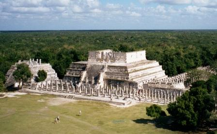 Chichen Itza archeological zone columns